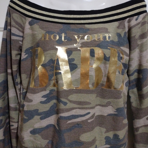 Camo Not Your Babe Off shoulder Top Small - Picture 2 of 4